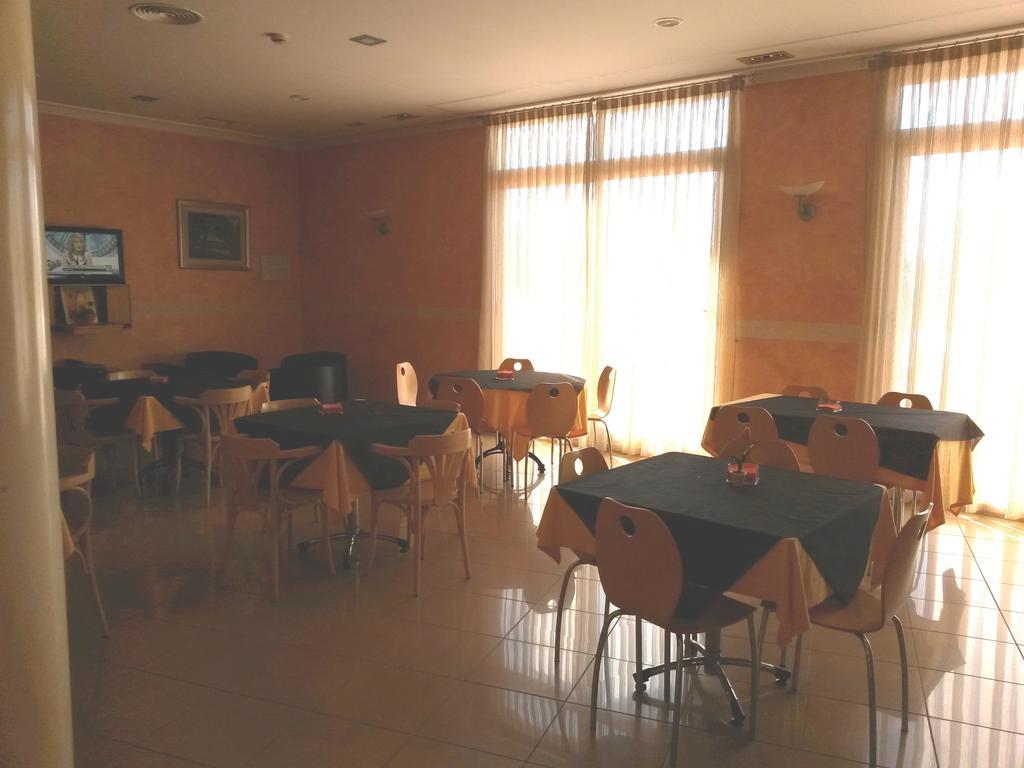 Hotel La Torre Los Montesinos Εξωτερικό φωτογραφία