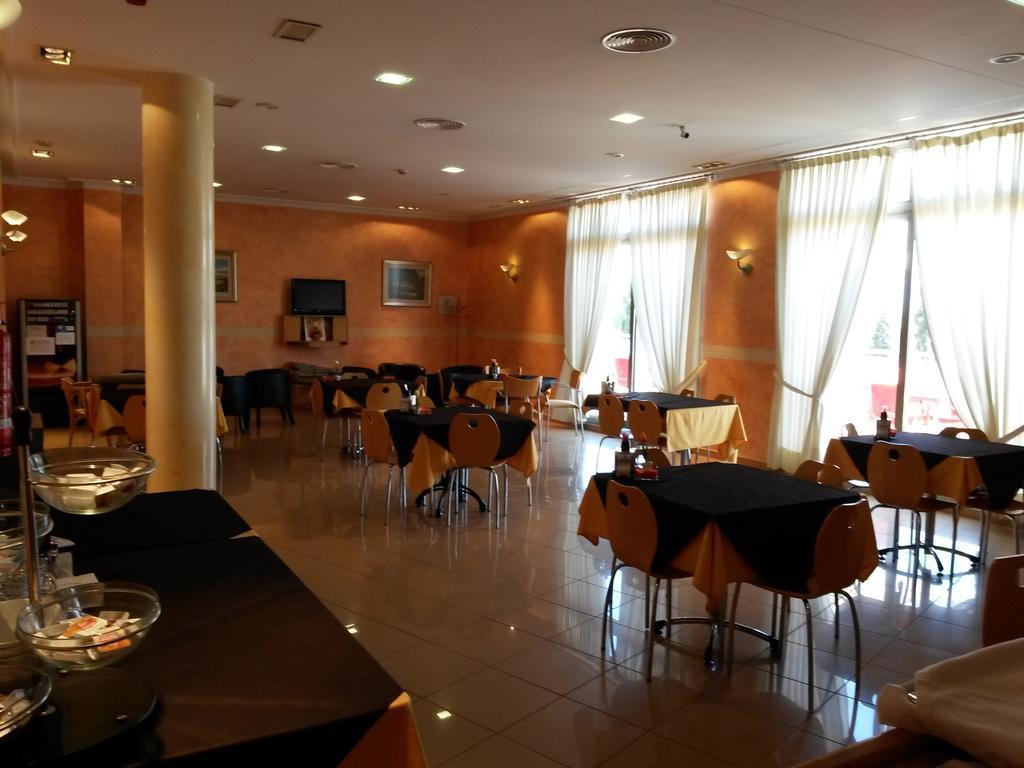 Hotel La Torre Los Montesinos Εξωτερικό φωτογραφία